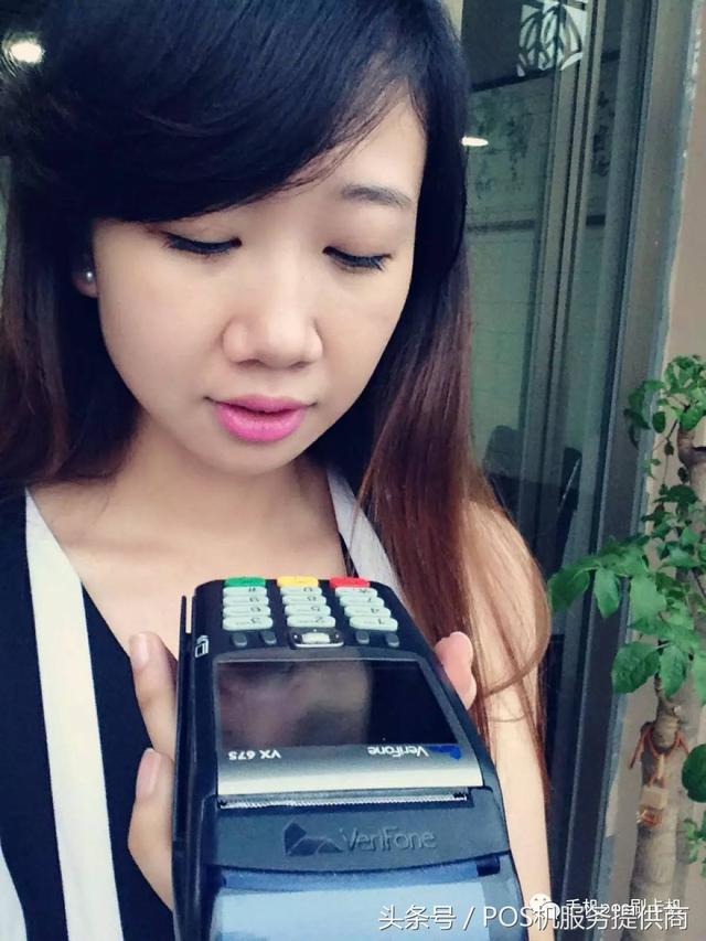 19f4000257bc12a0e44e.jpg 19f4000257bc12a0e44e.jpg